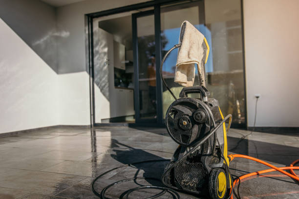 Best Pool Deck Cleaning  in Hubbard, TX